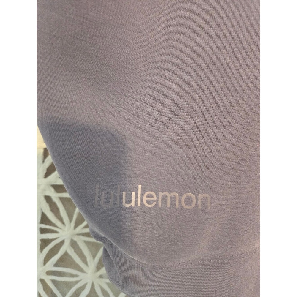 Lululemon Perfectly Oversized Cropped Lavender Crewneck Sweatshirt Size 6 - Picture 8 of 9